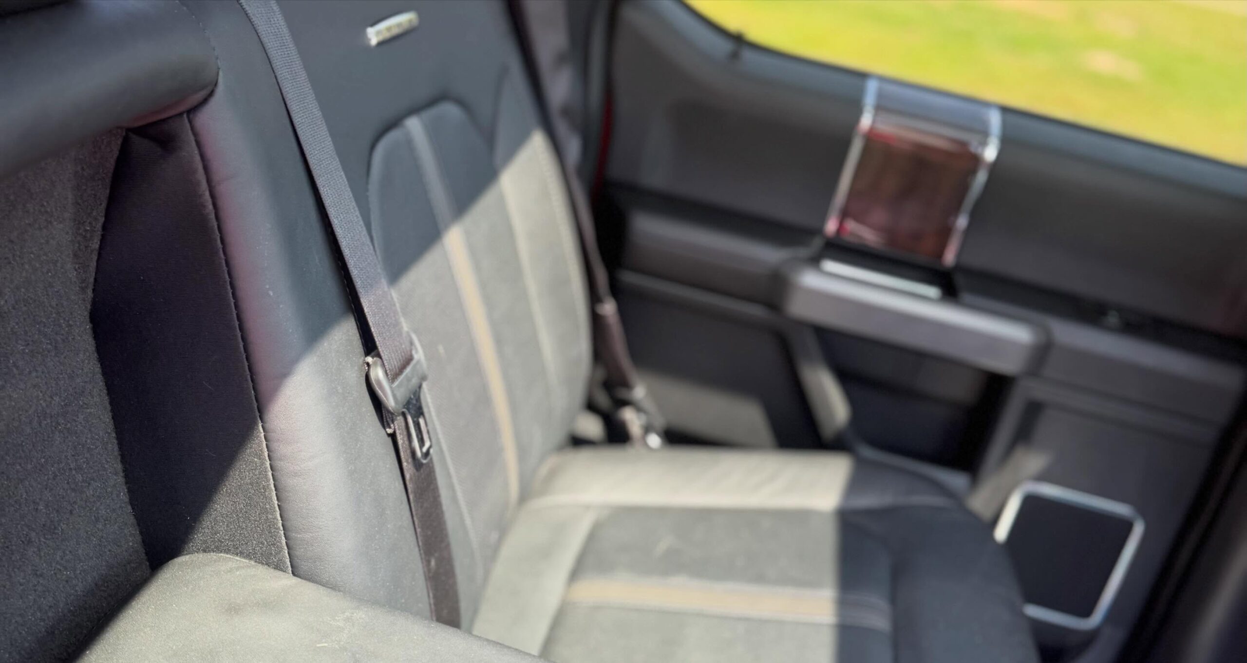 
2016 Ford F-150 Platinum 4×4 full									