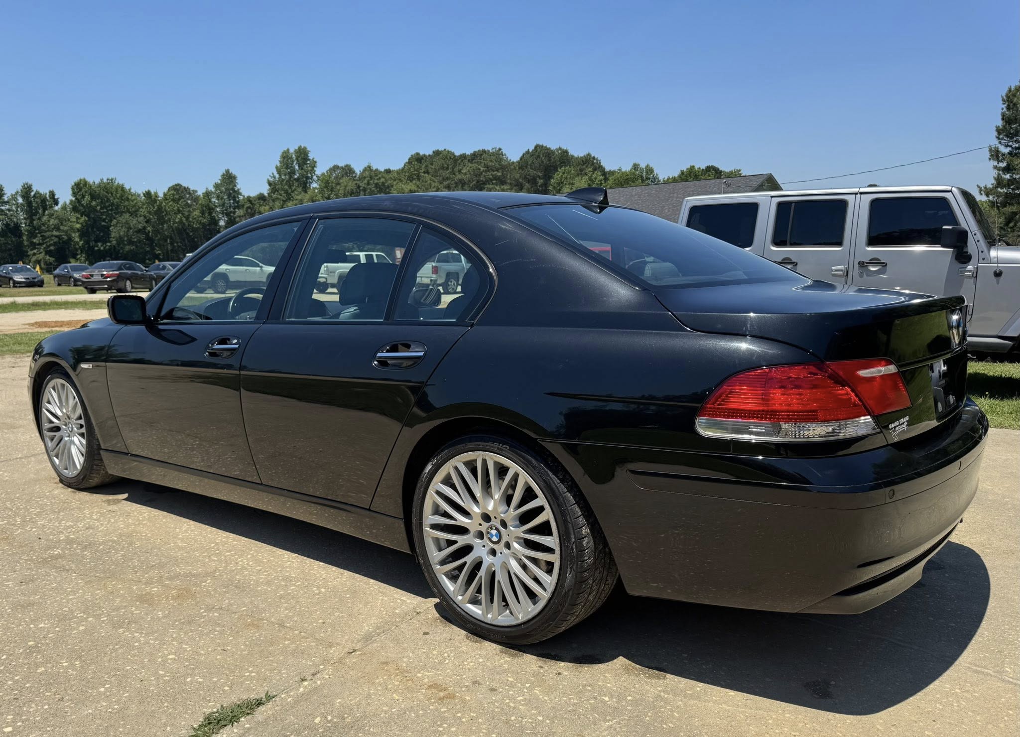 
2008 BMW 750i Luxury Sedan full									