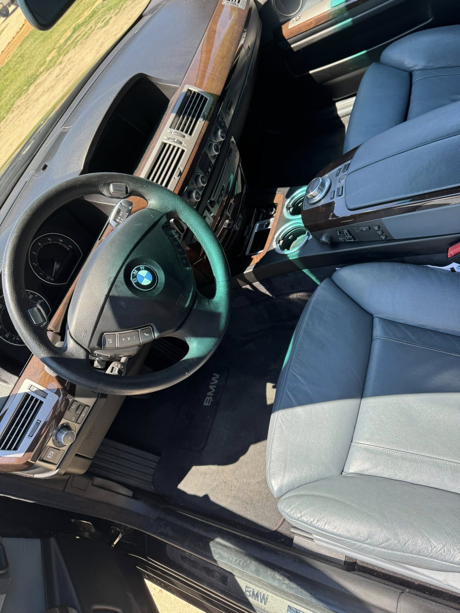 
2008 BMW 750i Luxury Sedan full									