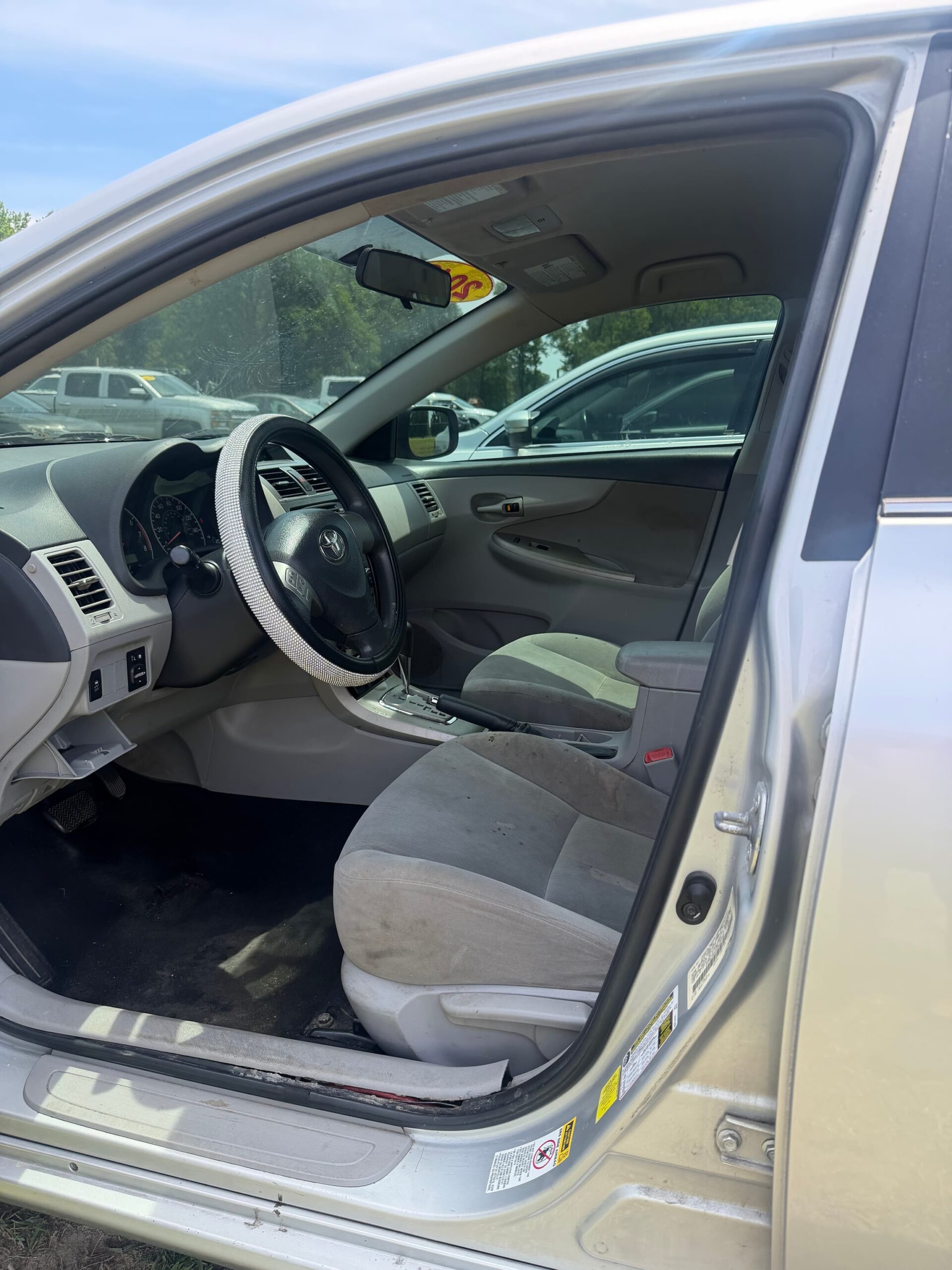 
2013 Toyota Corolla LE full									