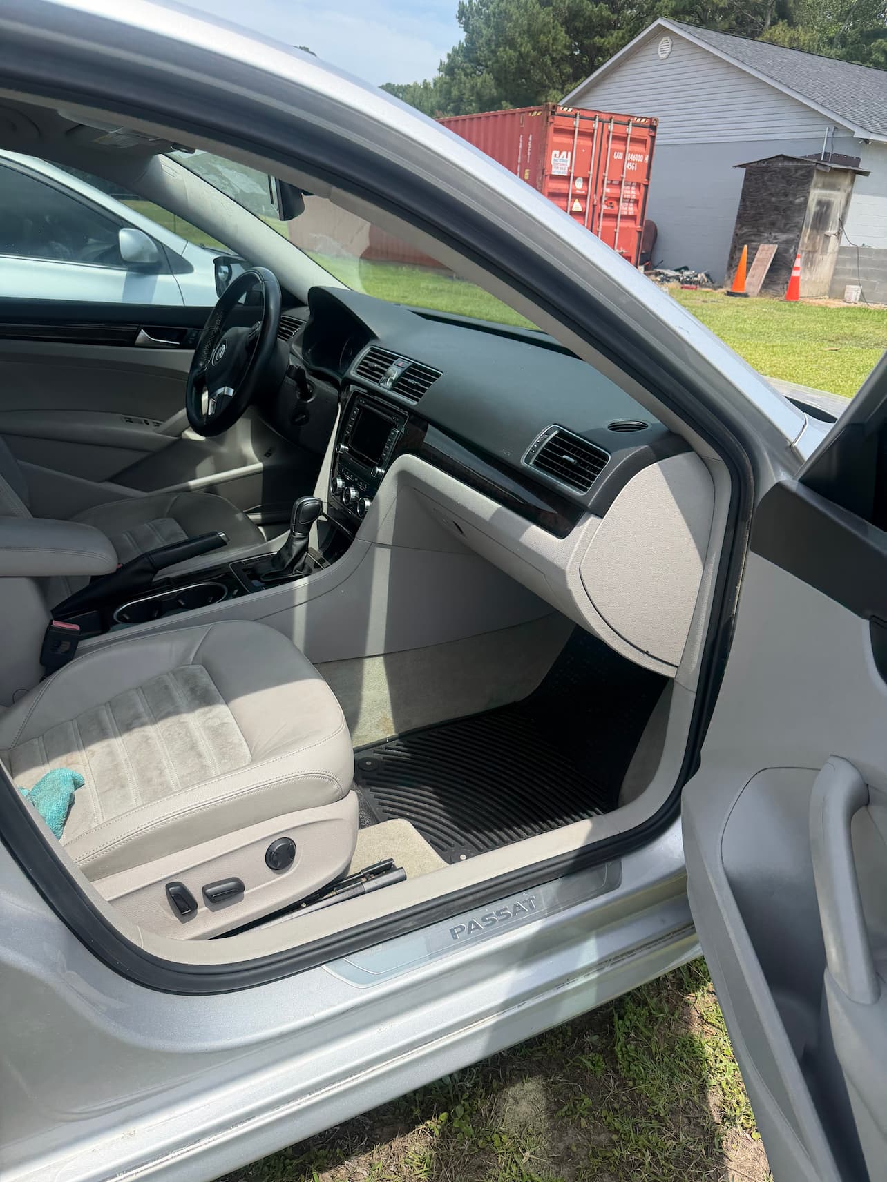 
2014 Volkswagen Passat SEL Premium TDI full									