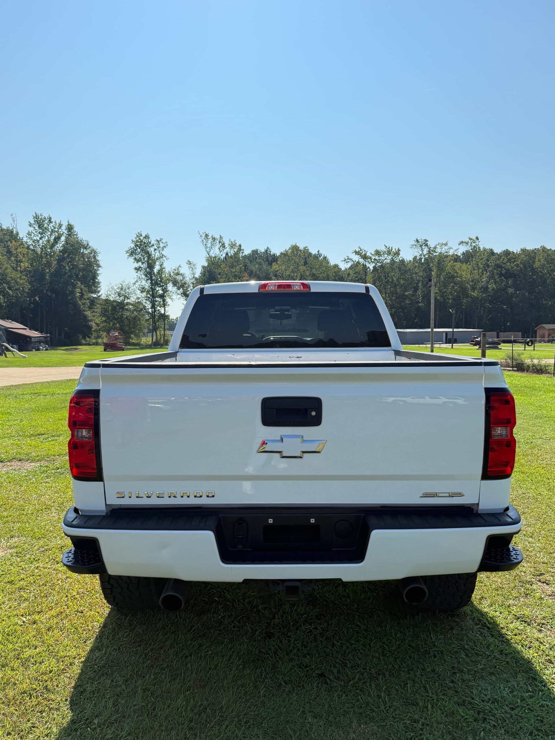 
2017 Chevrolet Silverado 1500 LT Black Window Edition full									