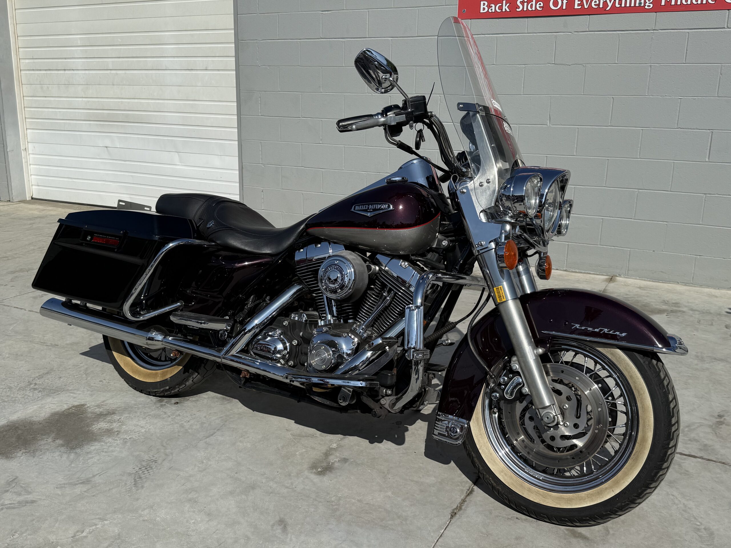 
2007 Harley-Davidson Road King Classic FLHRC full									