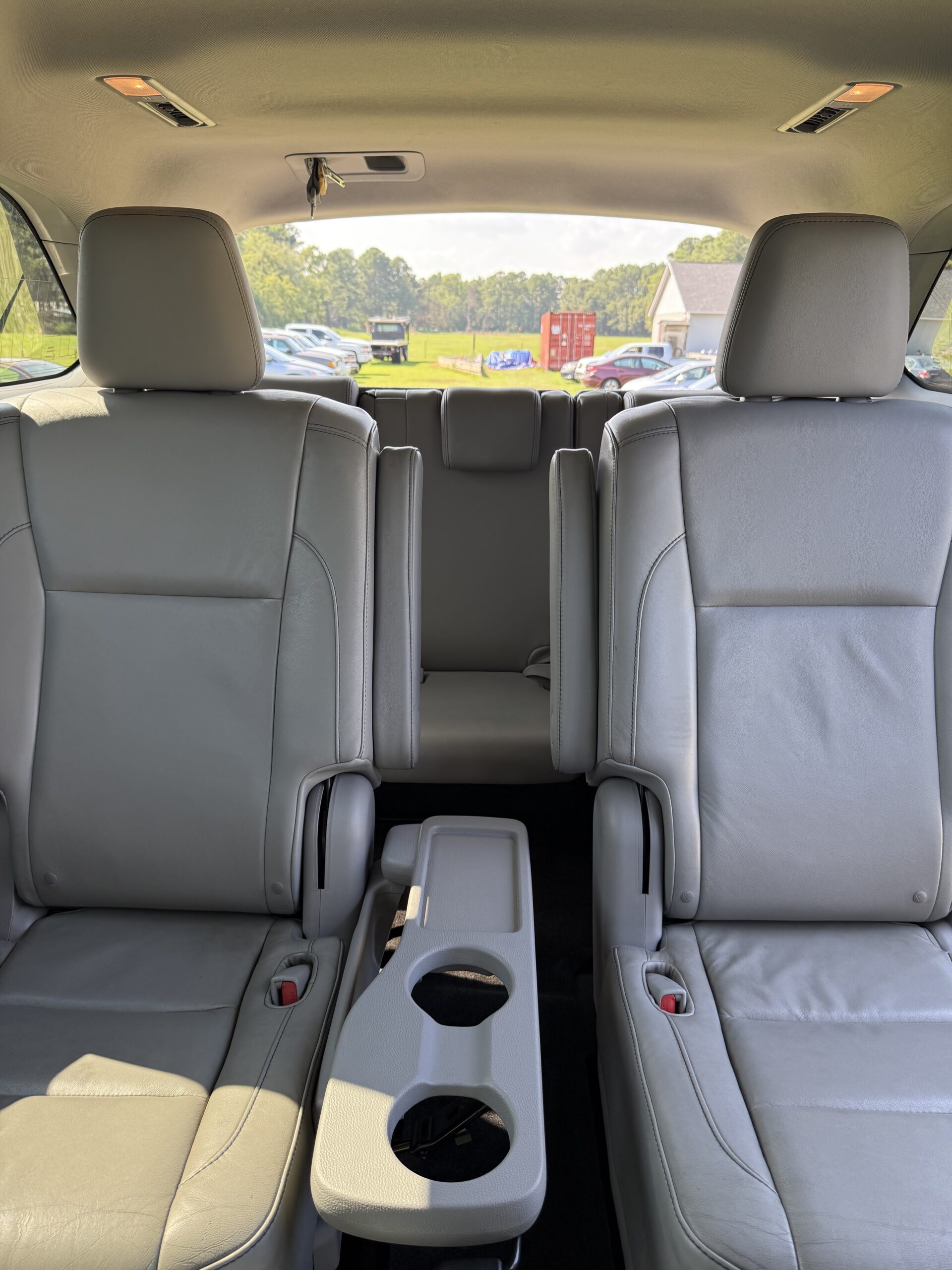 
2015 Toyota Highlander full									