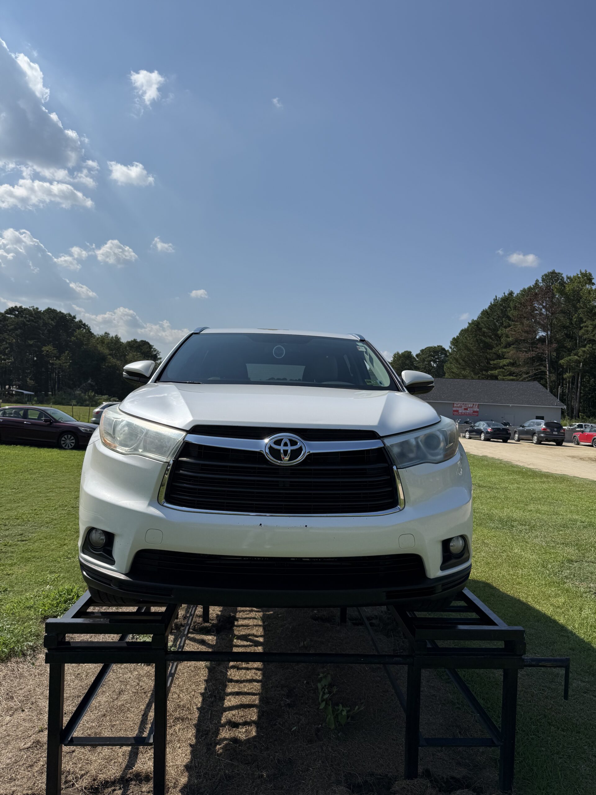
2015 Toyota Highlander full									