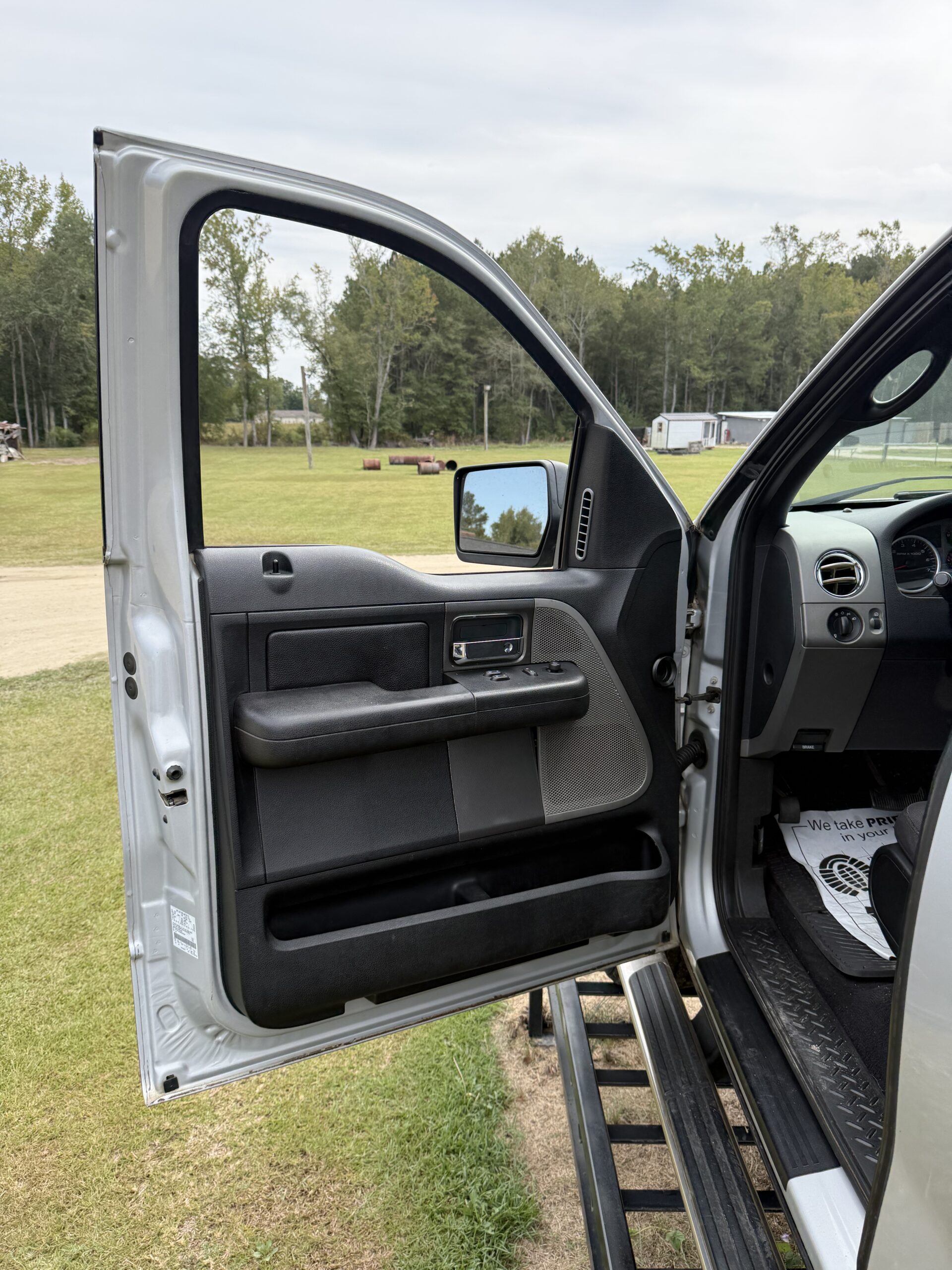 
2008 Ford F-150 FX4 full									