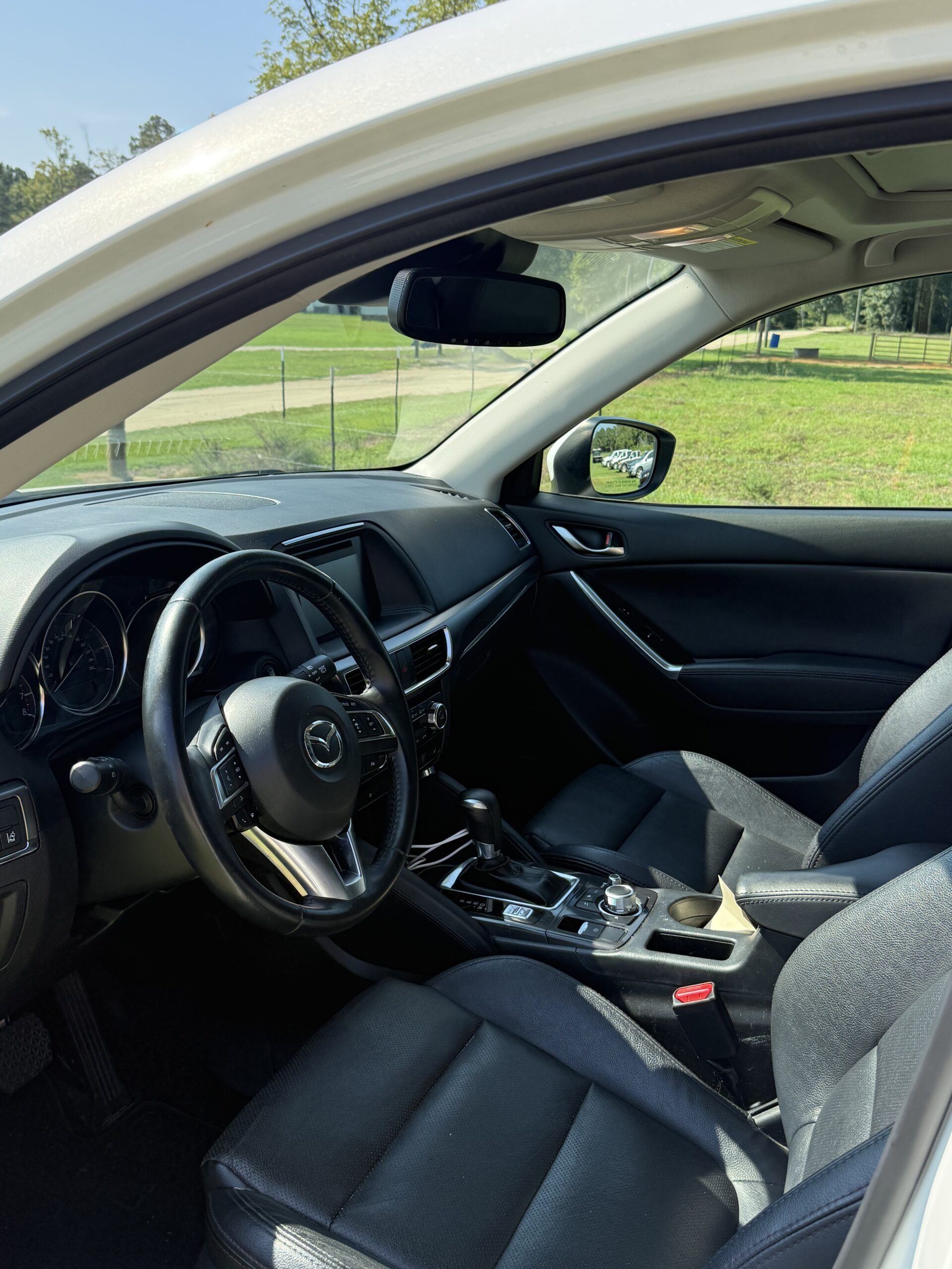 
2016 Mazda CX-5 Sport full									