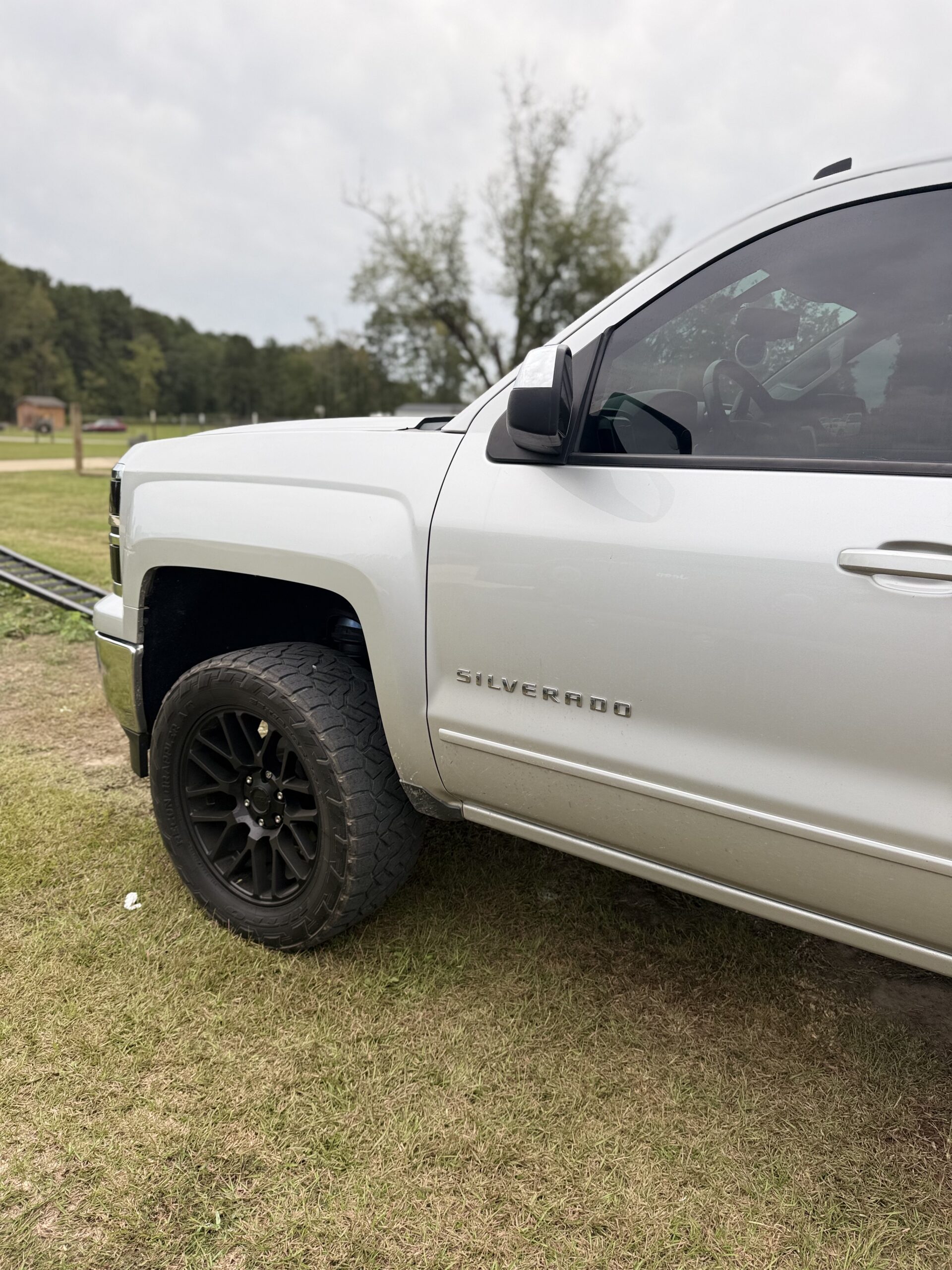 
2015 Chevrolet Silverado full									